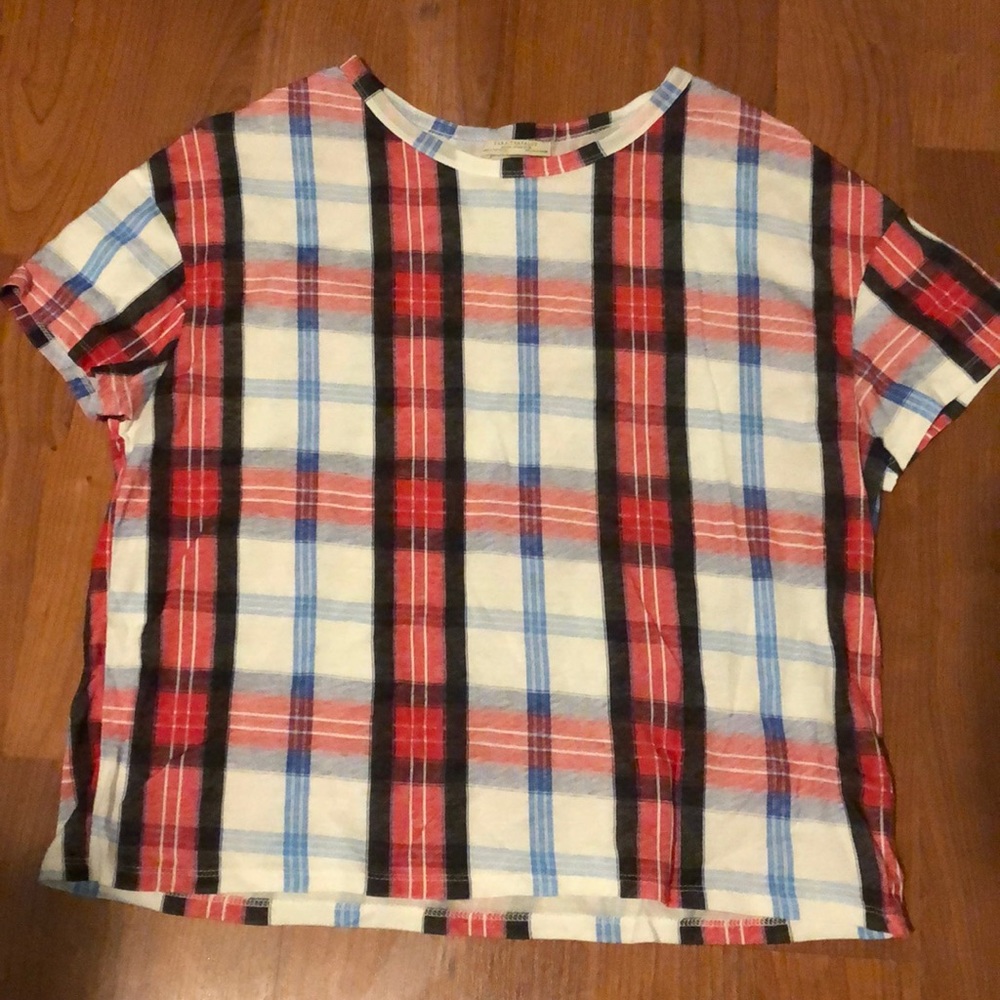 Short sleeve shirt